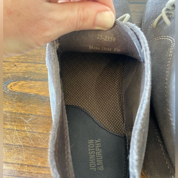 Johnston & Murphy, 11.5, mens gray suede lace up chukka boot like new condition - Picture 7 of 11